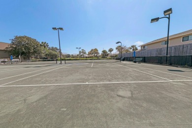 This beautiful 2 bedroom PLUS loft, making the condo live like a on Seascape Golf Course in Florida - for sale on GolfHomes.com, golf home, golf lot