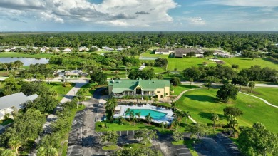 Stunning, Fully Renovated Golf Course Retreat!Located in one of on Gator Trace Golf and Country Club in Florida - for sale on GolfHomes.com, golf home, golf lot