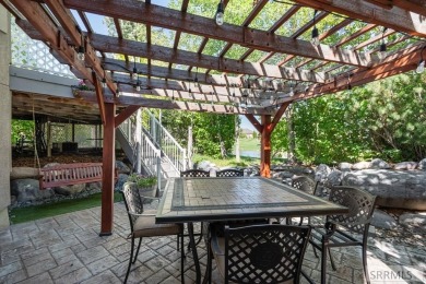 Tucked near Sage Lakes Golf Course, this timeless home offers a on Sage Lakes Municipal Golf Course in Idaho - for sale on GolfHomes.com, golf home, golf lot