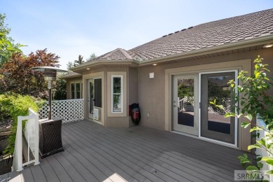 Tucked near Sage Lakes Golf Course, this timeless home offers a on Sage Lakes Municipal Golf Course in Idaho - for sale on GolfHomes.com, golf home, golf lot