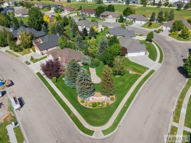 Tucked near Sage Lakes Golf Course, this timeless home offers a on Sage Lakes Municipal Golf Course in Idaho - for sale on GolfHomes.com, golf home, golf lot
