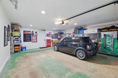 Stunning Renovated Townhome in Ridglea Country Club Estates!

 on Ridglea Golf Course in Texas - for sale on GolfHomes.com, golf home, golf lot