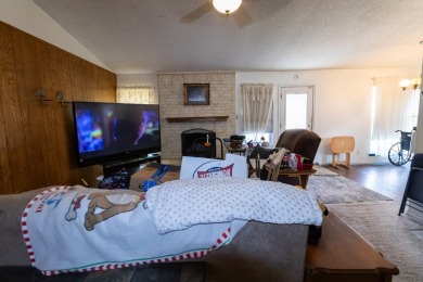Spacious 5-bedroom, 2-bath brick home in Midland's Fairway Park on Hogan Park Golf Course in Texas - for sale on GolfHomes.com, golf home, golf lot
