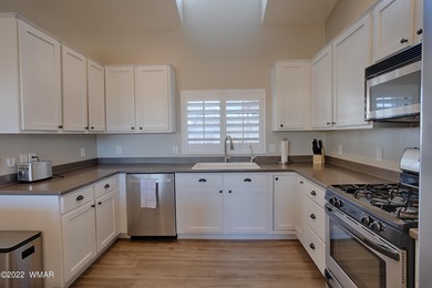 Located just off the 4th green of the Snowflake golf course on Snowflake Municipal Golf Course in Arizona - for sale on GolfHomes.com, golf home, golf lot