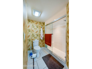 Spacious 2-bedroom 2 bath condo with open floor plan is perfect on Harbour Village Golf and Yacht Club in Florida - for sale on GolfHomes.com, golf home, golf lot