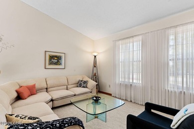 Welcome to 1945 Shenandoah Blvd., a well-maintained 3-bedroom on Sunny Hills Golf and Country Club in Florida - for sale on GolfHomes.com, golf home, golf lot