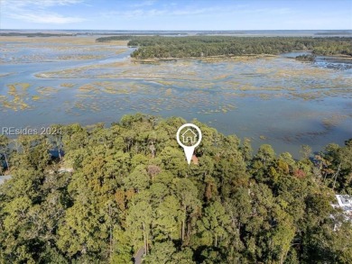 Charming Marsh-Front Retreat on Callawassie Island. This unique on Callawassie Island Club in South Carolina - for sale on GolfHomes.com, golf home, golf lot