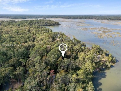 Charming Marsh-Front Retreat on Callawassie Island. This unique on Callawassie Island Club in South Carolina - for sale on GolfHomes.com, golf home, golf lot