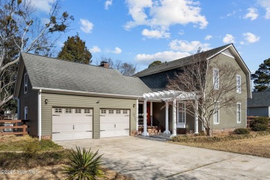 Discover this delightful 4 bedroom, 3 1/2 bath home that on Jacksonville Country Club in North Carolina - for sale on GolfHomes.com, golf home, golf lot