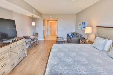 Welcome to the stunning Elation 5th-floor studio, where comfort on Sandestin Golf and Beach Resort - Raven in Florida - for sale on GolfHomes.com, golf home, golf lot