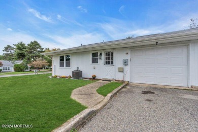 Completely upgraded with new kitchen cabinets, granite counter on Leisure Village West Assoc. in New Jersey - for sale on GolfHomes.com, golf home, golf lot