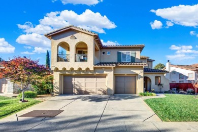 Welcome to this immaculate and energy-efficient 3 bed, 3 bath on Paradise Valley Golf Course in California - for sale on GolfHomes.com, golf home, golf lot