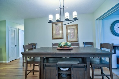 LOCATION, location, location! Welcome home to the highly on Mainlands Golf Club in Florida - for sale on GolfHomes.com, golf home, golf lot