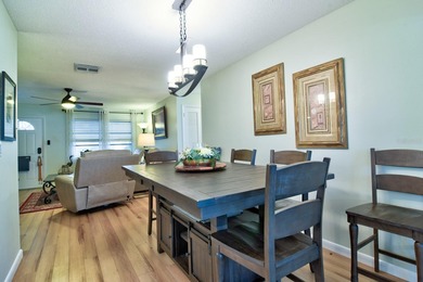 LOCATION, location, location! Welcome home to the highly on Mainlands Golf Club in Florida - for sale on GolfHomes.com, golf home, golf lot