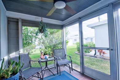 LOCATION, location, location! Welcome home to the highly on Mainlands Golf Club in Florida - for sale on GolfHomes.com, golf home, golf lot