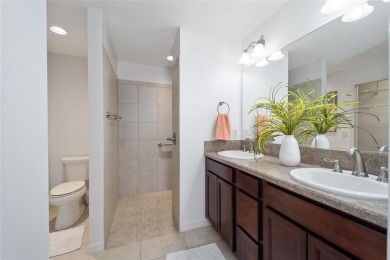 Immaculate 2-Bedroom, 2-Bathoorm Courtyard Villa in The Village on Pennbrooke Fairways in Florida - for sale on GolfHomes.com, golf home, golf lot