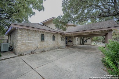 Exquisite home nestled in the prestigious community of Fair Oaks on Fair Oaks Ranch Golf and Country Club in Texas - for sale on GolfHomes.com, golf home, golf lot