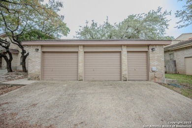 Exquisite home nestled in the prestigious community of Fair Oaks on Fair Oaks Ranch Golf and Country Club in Texas - for sale on GolfHomes.com, golf home, golf lot