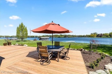 Exquisite Lakefront Ranch on Crooked Lake- Discover the perfect on Oak Pointe Country Club in Michigan - for sale on GolfHomes.com, golf home, golf lot