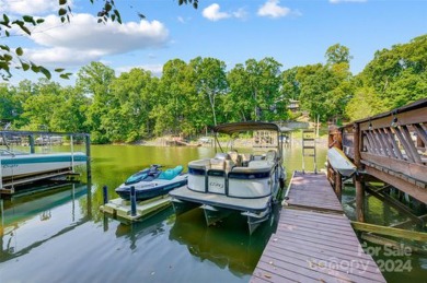 Don't miss this hard to find waterfront home at this price in on River Hills Country Club in South Carolina - for sale on GolfHomes.com, golf home, golf lot