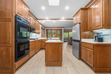 Golf Course Living with Modern Updates! Designed for comfortable on Balboa Golf Course in Arkansas - for sale on GolfHomes.com, golf home, golf lot