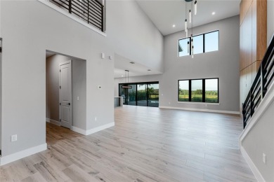STUNNING ESTATE IN BELLA COLLINA - Welcome to the exquisite on Bella Collina Golf Club in Florida - for sale on GolfHomes.com, golf home, golf lot