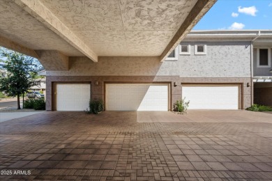 Don't miss this stylishly updated and fully furnished 2-bed on Kierland Golf Club in Arizona - for sale on GolfHomes.com, golf home, golf lot