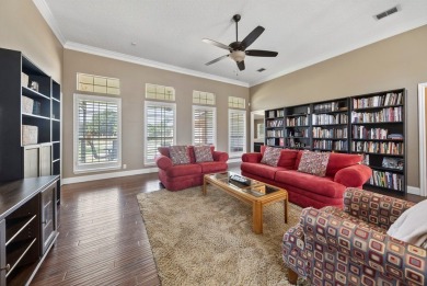 Spacious 4 bed, 3 bath, 3,134 sqft home tucked in a quiet on Green Tree Country Club in Texas - for sale on GolfHomes.com, golf home, golf lot