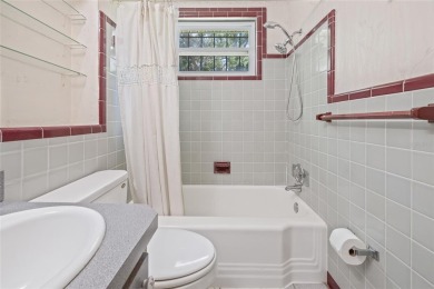 Welcome to one of Clearwater's most coveted neighborhoods, the on Clearwater Executive Golf Course in Florida - for sale on GolfHomes.com, golf home, golf lot