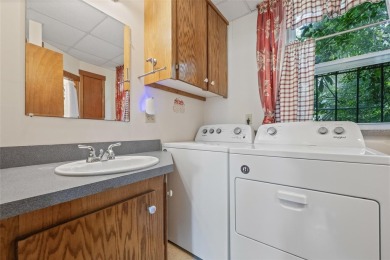 Welcome to one of Clearwater's most coveted neighborhoods, the on Clearwater Executive Golf Course in Florida - for sale on GolfHomes.com, golf home, golf lot