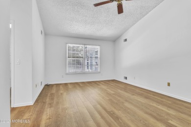 Fully renovated 2 bed, 2 bath home in the desirable Greenbriar on Greenbriar Woodlands in New Jersey - for sale on GolfHomes.com, golf home, golf lot