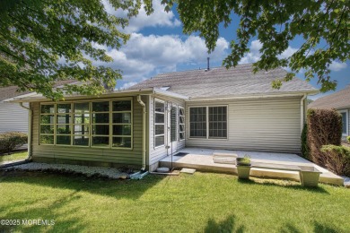Fully renovated 2 bed, 2 bath home in the desirable Greenbriar on Greenbriar Woodlands in New Jersey - for sale on GolfHomes.com, golf home, golf lot