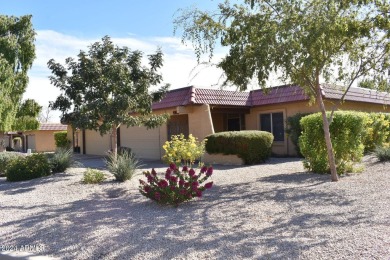 Don't pass up this beautiful, low maintenance patio home. The on Ahwatukee Country Club in Arizona - for sale on GolfHomes.com, golf home, golf lot