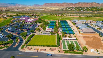 Expanded Cliffrose Model that makes living room, dining area and on Sunriver Golf Club in Utah - for sale on GolfHomes.com, golf home, golf lot