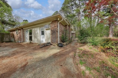 *$2000 landscaping allowance to the buyer* Nestled in the heart on Hide-A-Way Lake Golf Course in Texas - for sale on GolfHomes.com, golf home, golf lot