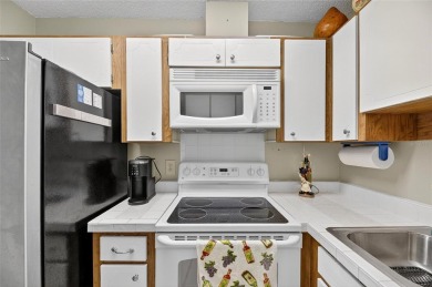Bright  Private End Unit in 55+ - 2BR + Den + Office + Extra on Sandpiper Golf Club in Florida - for sale on GolfHomes.com, golf home, golf lot