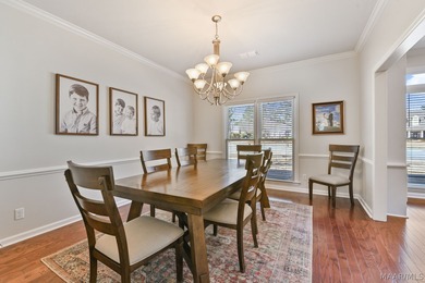 WYNLAKES BEAUTY WITH POOL! Dreaming of an updated and move-in on Wynlakes Golf and Country Club in Alabama - for sale on GolfHomes.com, golf home, golf lot