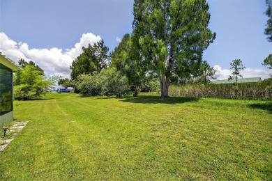 Bright  Private End Unit in 55+ - 2BR + Den + Office + Extra on Sandpiper Golf Club in Florida - for sale on GolfHomes.com, golf home, golf lot