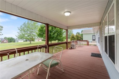 This immaculate 3 bed, 2 bath, 1,570 sq ft ranch-style home sits on Holiday Island Golf Course in Arkansas - for sale on GolfHomes.com, golf home, golf lot