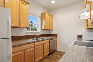 MLS# 284174 Welcome to 2953 Crosswater Loop, an exceptional on Horn Rapids Golf Club in Washington - for sale on GolfHomes.com, golf home, golf lot