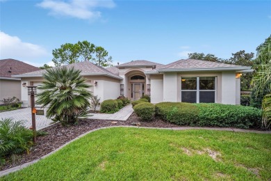 Amazing price drop for this beautiful view! Are you ready for a on Oakleigh Executive Golf Course in Florida - for sale on GolfHomes.com, golf home, golf lot