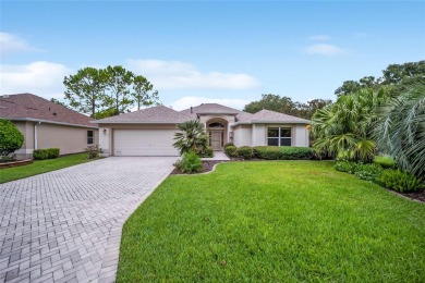 Amazing price drop for this beautiful view! Are you ready for a on Oakleigh Executive Golf Course in Florida - for sale on GolfHomes.com, golf home, golf lot