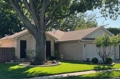 This is a well maintained, low maintenance patio home located on on Duck Creek Golf Club in Texas - for sale on GolfHomes.com, golf home, golf lot