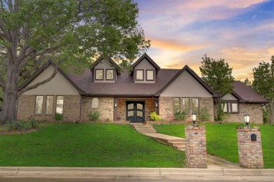 This beautifully updated Trophy Club home sits on a cul de sac on Trophy Club of Dallas - Hogan in Texas - for sale on GolfHomes.com, golf home, golf lot