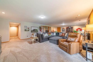 This home is a show-stopping 5-bedroom, 3.5-bath ranch-style on Spring Lake Country Club in Illinois - for sale on GolfHomes.com, golf home, golf lot
