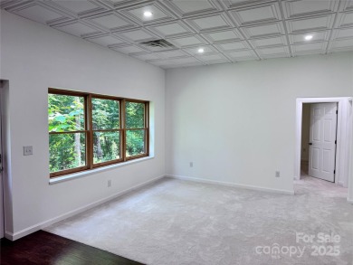 Brand-new construction, this home has never been lived in! The on Rumbling Bald Resort on Lake Lure in North Carolina - for sale on GolfHomes.com, golf home, golf lot