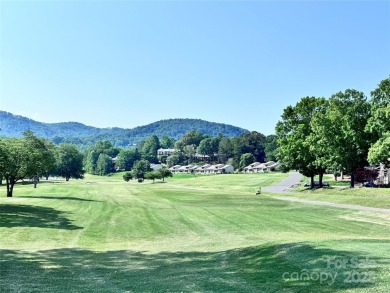 Brand-new construction, this home has never been lived in! The on Rumbling Bald Resort on Lake Lure in North Carolina - for sale on GolfHomes.com, golf home, golf lot