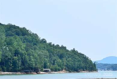 Brand-new construction, this home has never been lived in! The on Rumbling Bald Resort on Lake Lure in North Carolina - for sale on GolfHomes.com, golf home, golf lot