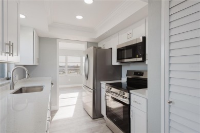 BEAUTIFULL REMODELED 2 BEDROOM 2 BATH CONDO - Enter through the on Seminole Lake Country Club in Florida - for sale on GolfHomes.com, golf home, golf lot