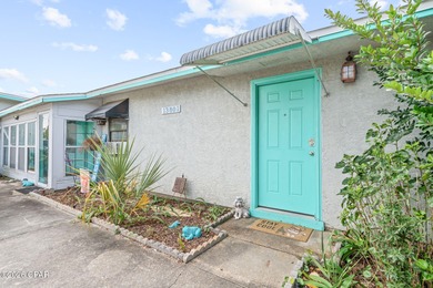 'CURRENTLY UNDER CONTRACT, SELLER WILL CONSIDER BACK UP OFFERS.' on Holiday Golf Club in Florida - for sale on GolfHomes.com, golf home, golf lot